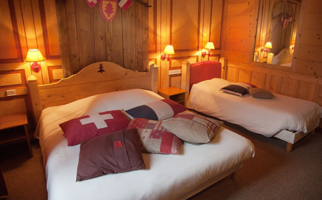 호텔 아흐비. 인터넷 홈페이지.