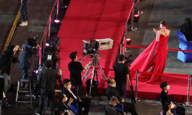 지난해 열린 부산국제영화제 개막식의 레드카펫 행사. 부산일보DB