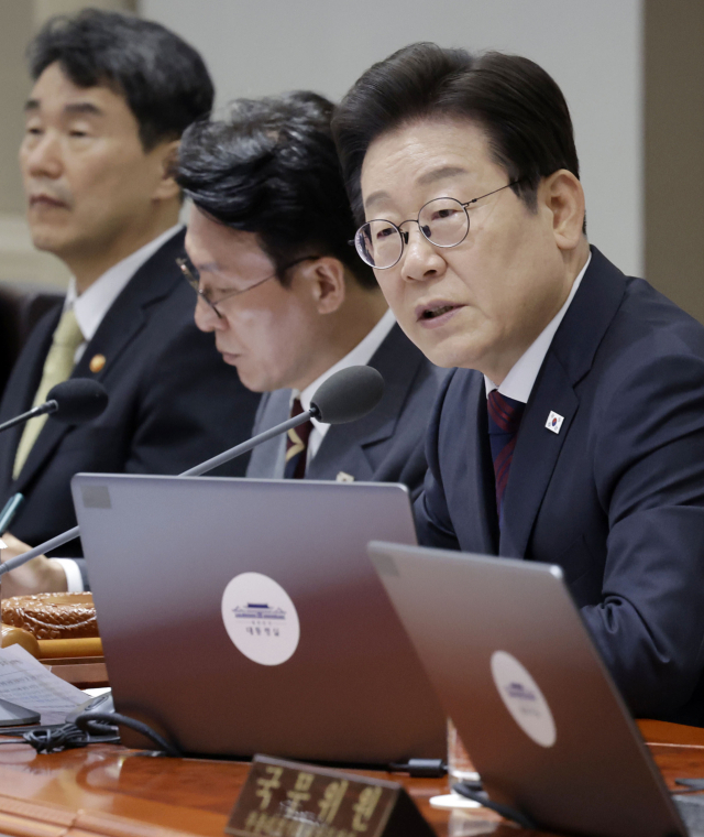 이재명 대통령이 5일 서울 용산 대통령실 청사에서 열린 국무회의에서 발언하고 있다. 연합뉴스