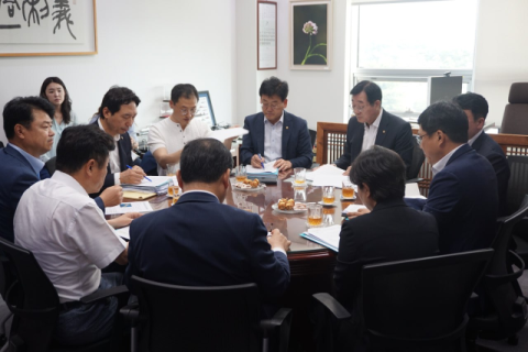 PK 민주, 국정기획위에 “가덕신공항 국정과제 반영해달라”