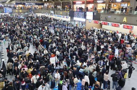 다음 주 토요일 절정… 김해공항 휴가철 하루 이용객 5만 2900명 예상
