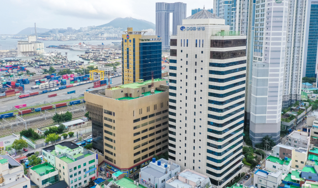 해수부 임시 청사인 부산 동구 IM빌딩과 일대 전경. 김종진 기자 kjj1761@