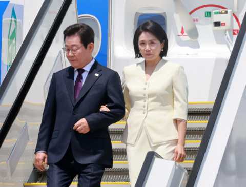 이 대통령, 日 총리 관저 도착…곧 한일정상회담 시작