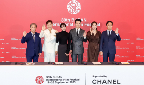 [BIFF 2025] “영화제 30년 상징적 순간에 개막작… 감개무량하고 설렙니다”