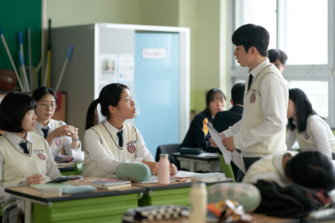 영화 ‘세계의 주인’ 스틸컷. 바른손이앤에이 제공