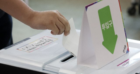 “민생이 먼저다”  한 치 앞 안 보이는 ‘시계 제로 PK’