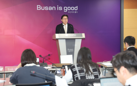 부산 민주당 “박형준 보좌관, ‘아동 학대’ 의혹 유치원 이사장…반드시 심판해야”