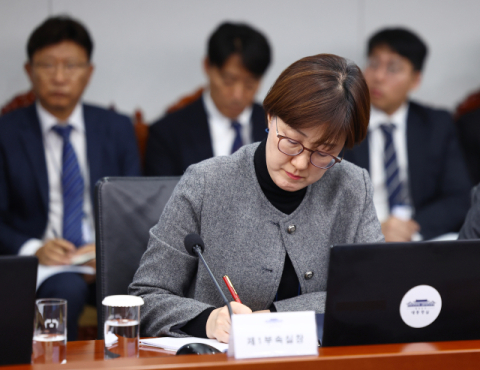 김현지 언급된 인사 청탁 문자…대통령실·민주당 ‘엄중 경고’로 끝?