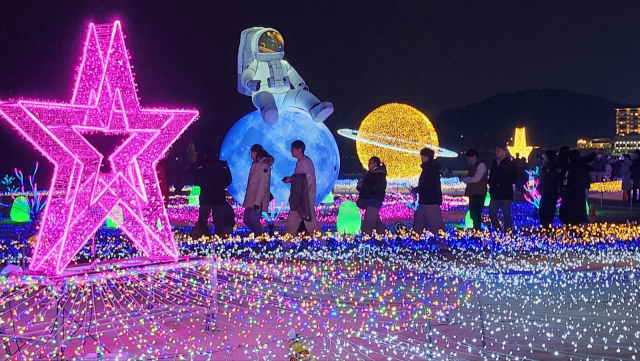 해운대빛축제에서 가장 인기가 많은 유니버스존.