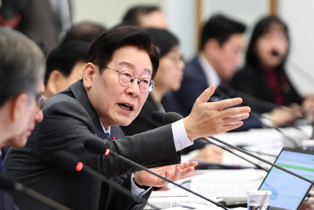 이재명 대통령이 20일 청와대에서 열린 국무회의에서 발언하고 있다. 연합뉴스