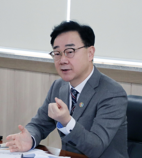 하승철 하동군수, 추행 혐의 검찰 송치에 “마녀사냥·허위 조작”