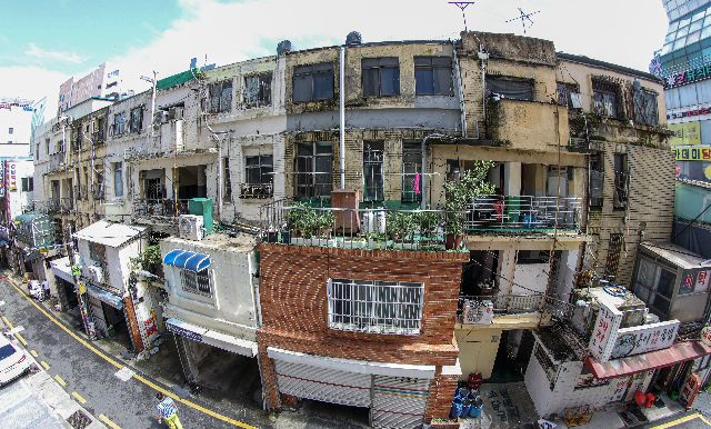 부산 최초의 아파트로 불렸던 중구 남포동의 '청풍장'. 부산일보DB