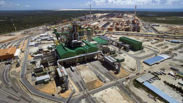 포스코이앤씨가 2016년 준공한 브라질 CSP 제철소 전경. 수주금액은 당시 기준 43억 4000만 달러(한화 5조 원)국내 건설업체가 수주한 역대 해외 단일 플랜트 공사 중 최대 규모였다. 포스코이앤씨 홈페이지