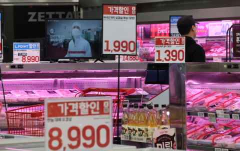 설 명절 앞두고 축산물·쌀값 들썩…1년전보다 삼겹살 6%·한우13%·계란 21%·쌀 23%↑