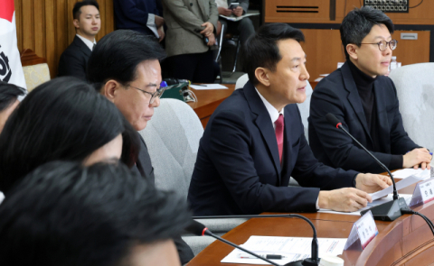 오세훈 “‘장동혁 사퇴’ 입장 변함 없어”…‘재신임 투표’ 놓고 갑론을박