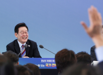 경남도민, 이재명 정부 국정 운영에 “기대 반 우려 반”
