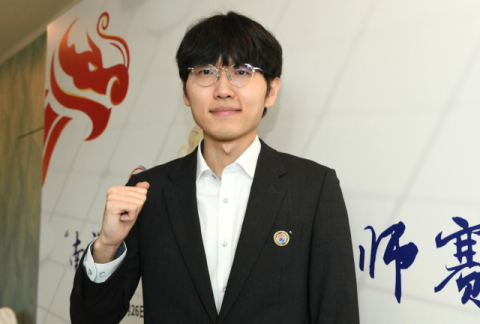 신진서, 또 역사를 쓰다…‘농심배 21연승’으로 한국 6연패