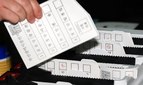 30% 부동층 표심, 지선 최대 변수 여야 모두 중도층 공략 당력 집중