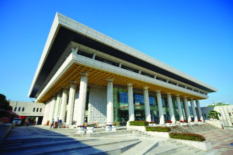 ‘놓칠 수 없는 무대 가득’ 부산문화회관, 하반기 라인업 공개