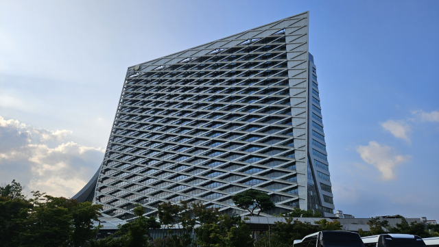 한국토지주택공사(LH) 전경. 사장 공백이 6개월째 이어지는 가운데 최근 신임 사장 재공모 절차가 진행 중이다. 김현우 기자