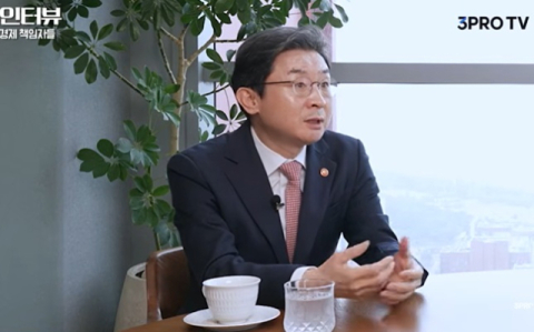 5일만에 완판된 국민성장펀드…금융위원장 “추가 공급할 것”