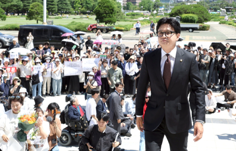 국힘 지지하면서 전재수 뽑았던 유권자, 한동훈에 ‘전략 투표’
