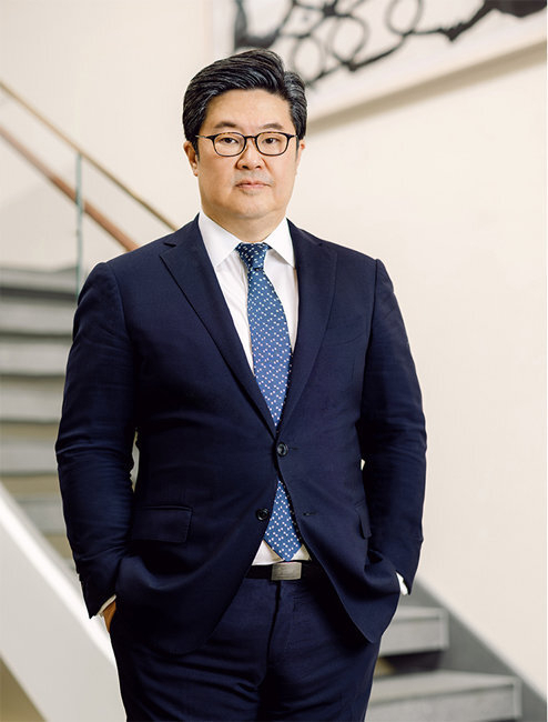 MBK파트너스 김병주 회장. MBK파트너스 제공