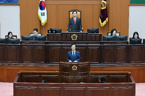 ‘비서실 신설 대신 정무라인 출석 선회’ 부산시 조직개편안 돌파구 찾을까