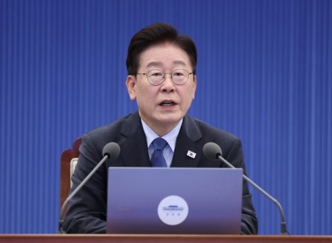 [사설] 아크로호 북극항로 성공적 항해, 해양수도권 첫발 뗐다