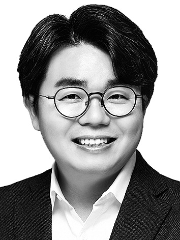 [중앙로365] 어공과 늘공을 넘어, 부산 블록체인의 다음 10년