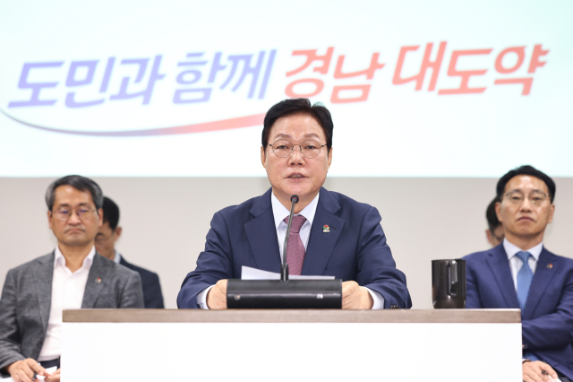 박완수 경남지사가 6일 도청에서 민선 9기 취임 100일을 앞두고 기자간담회를 하고 있다. 경남도 제공
