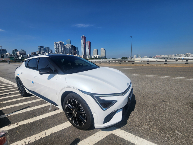 기아 ‘2027 EV6 GT라인’ 외관.배동진 기자 djbae@