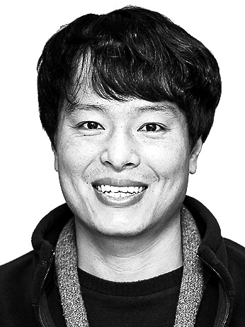 [데스크 칼럼] '4류'